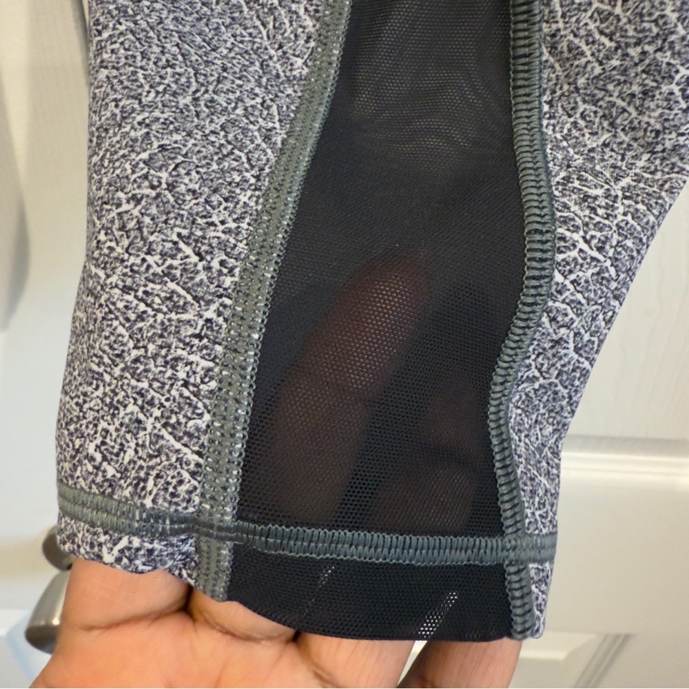 Lululemon Leggings Women Size 8 Gray Train Times Mesh Pants Active Performance - Picture 9 of 14